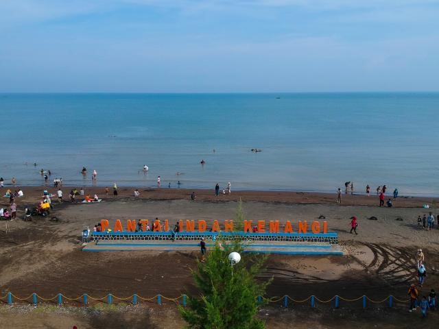 Tema Spesial Pariwisata